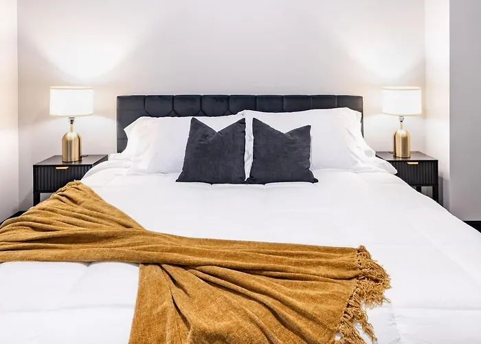 South Side Retreat - Elevator And Wifi - Sleeps 4 * Pittsburgh