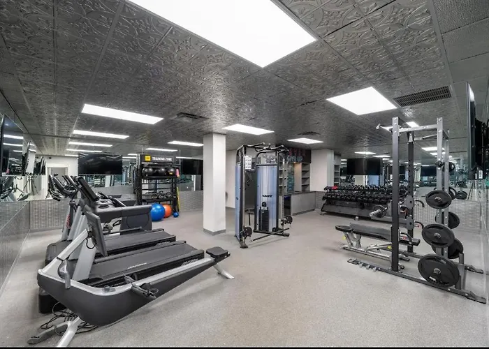 South Side Retreat - Elevator And Wifi - Sleeps 4 * Pittsburgh